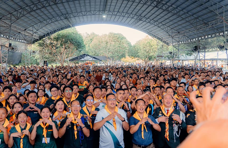 Adventist Youth Ministries Leaders' Summit Inspires Young People to Carry On the Mission
