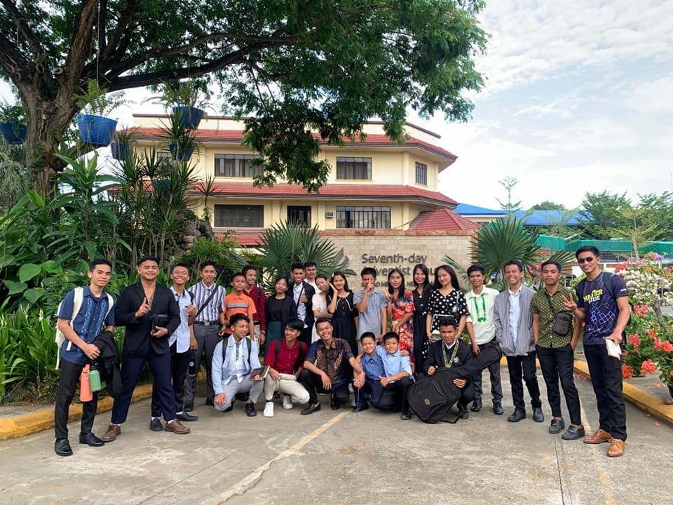 439 Student Literature Evangelists Serve SePUM